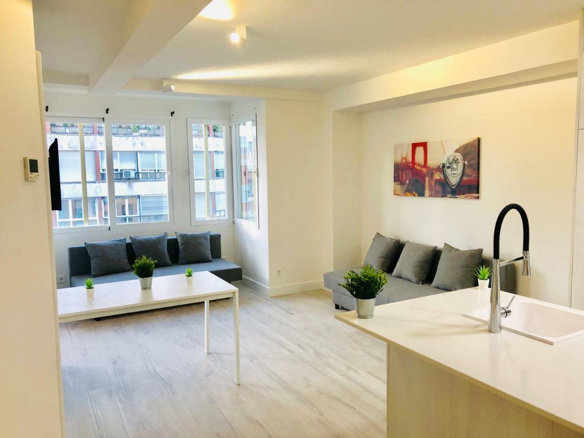 Appartement Pisos Con Piscina Barrio Exclusivo-Wizinkcenter Alquiler Temporada à Madrid Extérieur photo